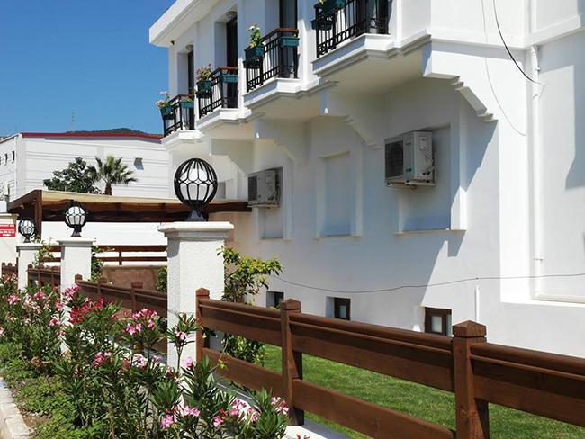 Nemrut Bay Otel Yenifoca Eksteriør billede