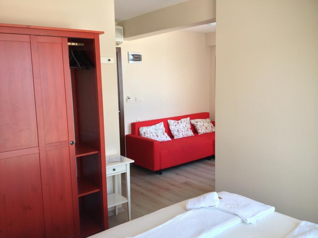 Nemrut Bay Otel Yenifoca Værelse billede